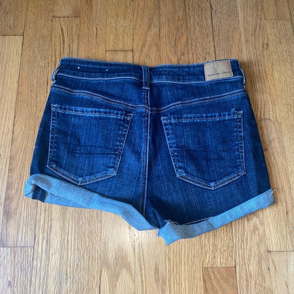 American Eagle Shorts - Picture 2 of 3